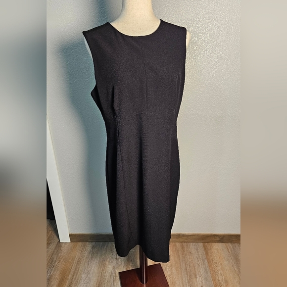 MM Lafluer Elegant Black Sleeveless Sheath Dress Size 14 - Picture 5 of 10